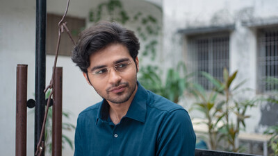 Aadar Aur Vivek