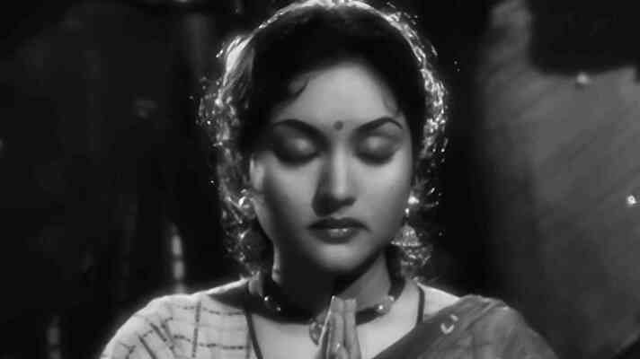 Aana Hai To Aa Raah Mein