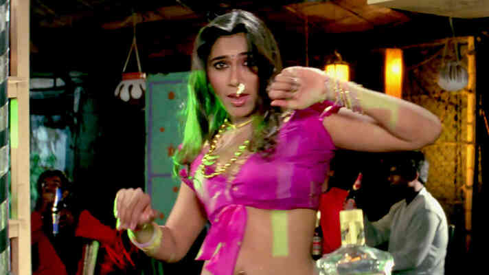 Aankhon Mein Bhar Le