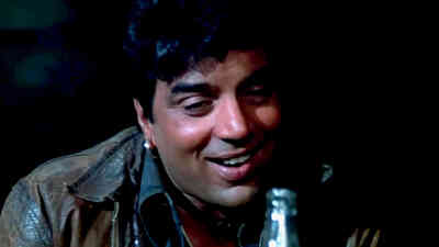 Abhi To Haath Mein Jaam Hai