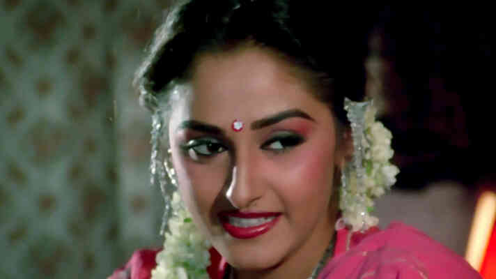 Apna Ghar Hai Swarg Se Sunder