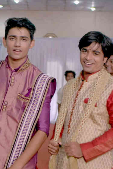 Avya Chhe Bani Thani Ne