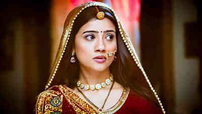 Badi Haveli ki Chhoti Thakurain- EP 11