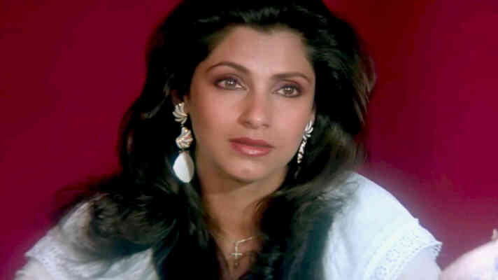 Chehra Hai Ya Chand Khila Hai