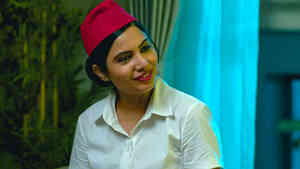 E4 - Hawa Hawai Air Hostess