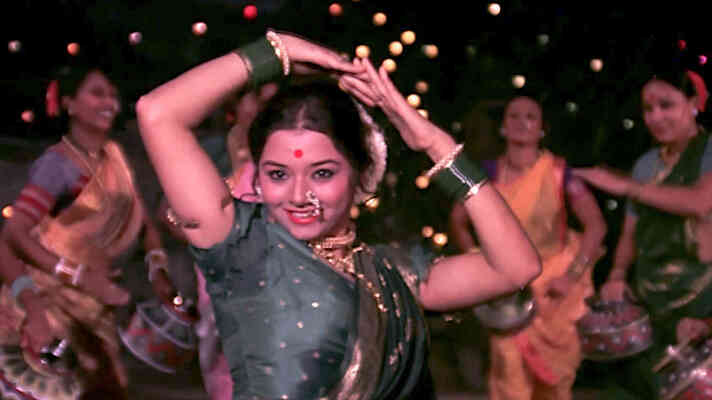 Ganpaticha Mhora Sari Nachu Gauya