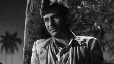 Hum Tujhse Mohabbat Karke Sanam