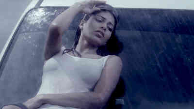 Jaane Kyun Tanha Ho Gaye