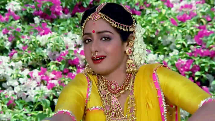 Jhan Jhannan Paayal Bole