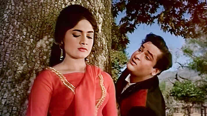 Laal Chhadi Maidan Khadi Kya Khoob