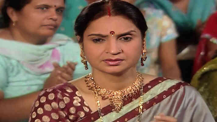 Lal Chunar Hai Lal Hai Tika Lal