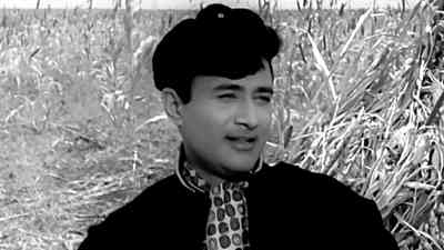 Likha Hai Teri Aankhon Mein 