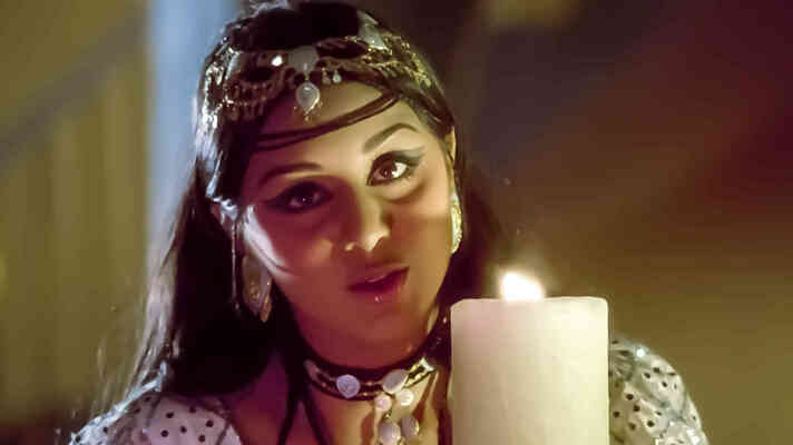 Main Ghazab Ki Cheez Hoon 