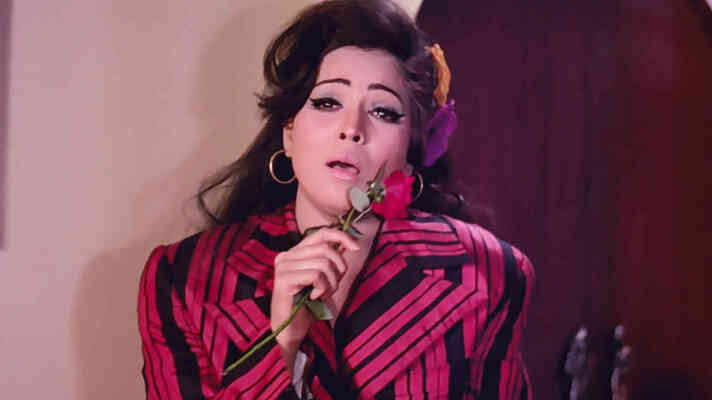 Main Sharab Bechti Hoon