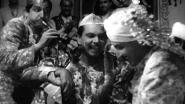 Mera Yaar Bana Hai Dulha