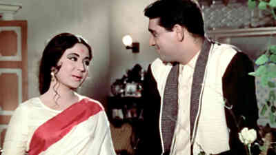 Mere Bhaiyaa Mere Chanda Mere