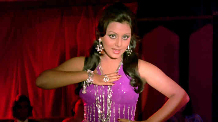 Mere Kareeb Aa Ke Pee