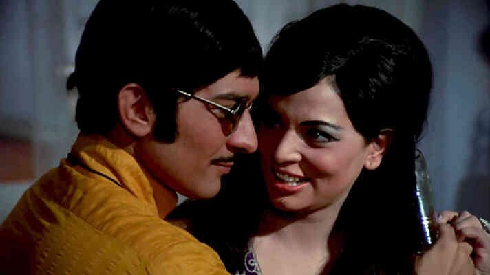 Mujhe Pyas Aisi Pyas Lagi Hai