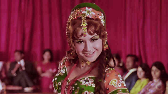 Naino Ki Gaadi Chali