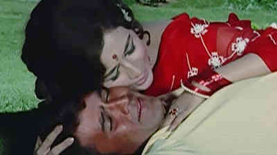 Nainon Mein Nindiya Hai