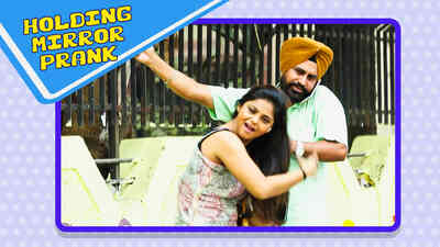 Prankstars - S2 - Holding Mirror Prank