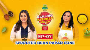 Sprouted Bean Papad Cone