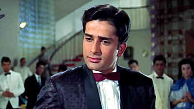 Yahan Main Ajnabee Hoon