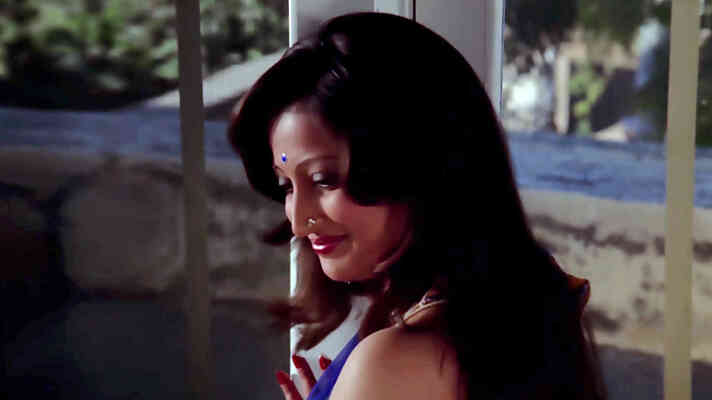 Yeh Khidki Jo Bandh Rehti Hai